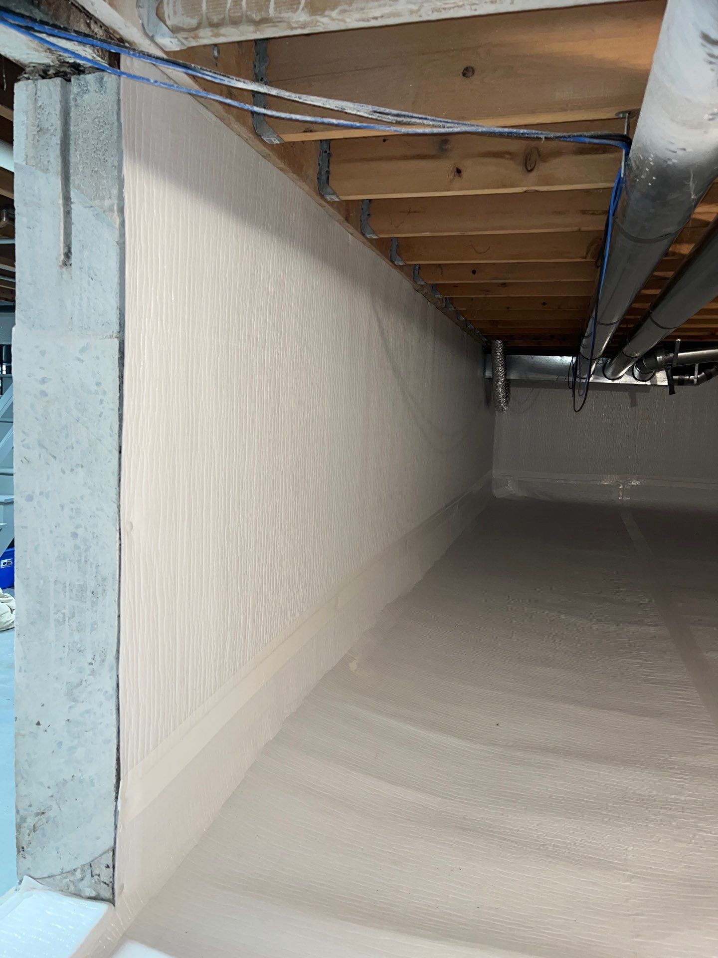 4 Inch Waterproof Seam Tape is used to secure the liner