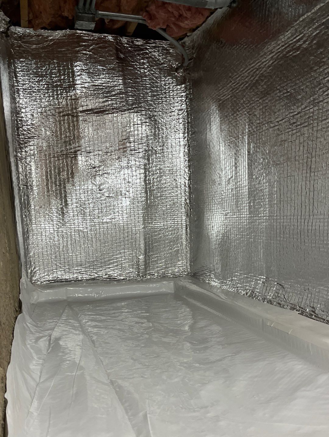 Insulated Liner with R-9 Insulation Value to help keep HVAC costs down (1)