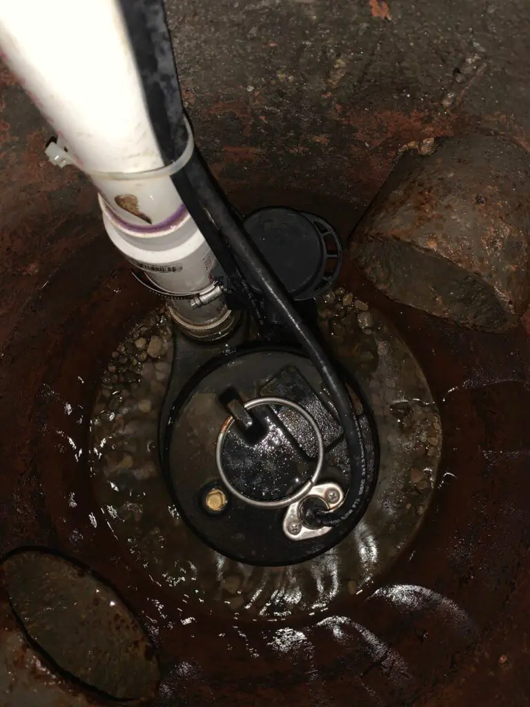 sump pump with water