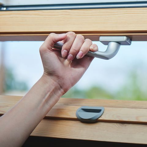 Sticking Doors & Windows
