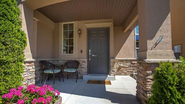 Get expert tips for concrete porch repair. Learn to fix cracks, spalling, and uneven surfaces to restore your porch's safety. Contact us!